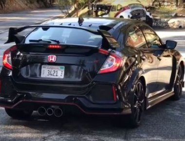 Civic Type R 2018: Η νέα γενιά του hot hatch της Honda με δίλιτρο VTEC Turbo και 320 ίππους (βίντεο)